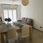 Le 2 Torri شقة